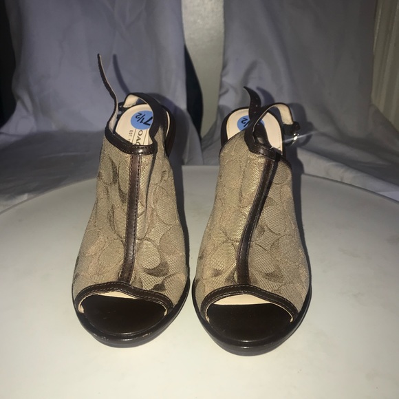 Coach heels - Picture 2 of 4
